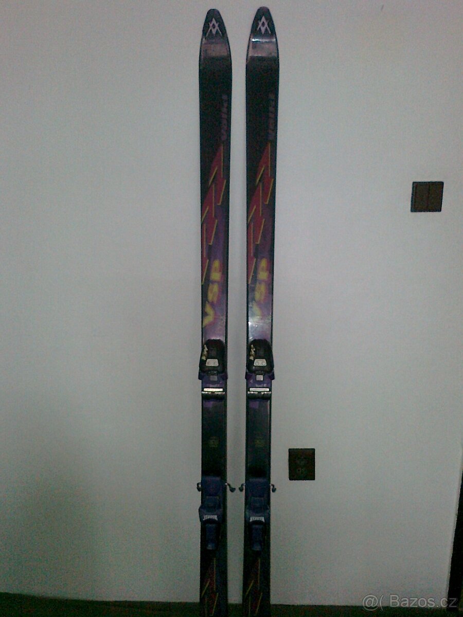 Lyže, sjezdové, sjezdovky, 5 párů, různé - 2
