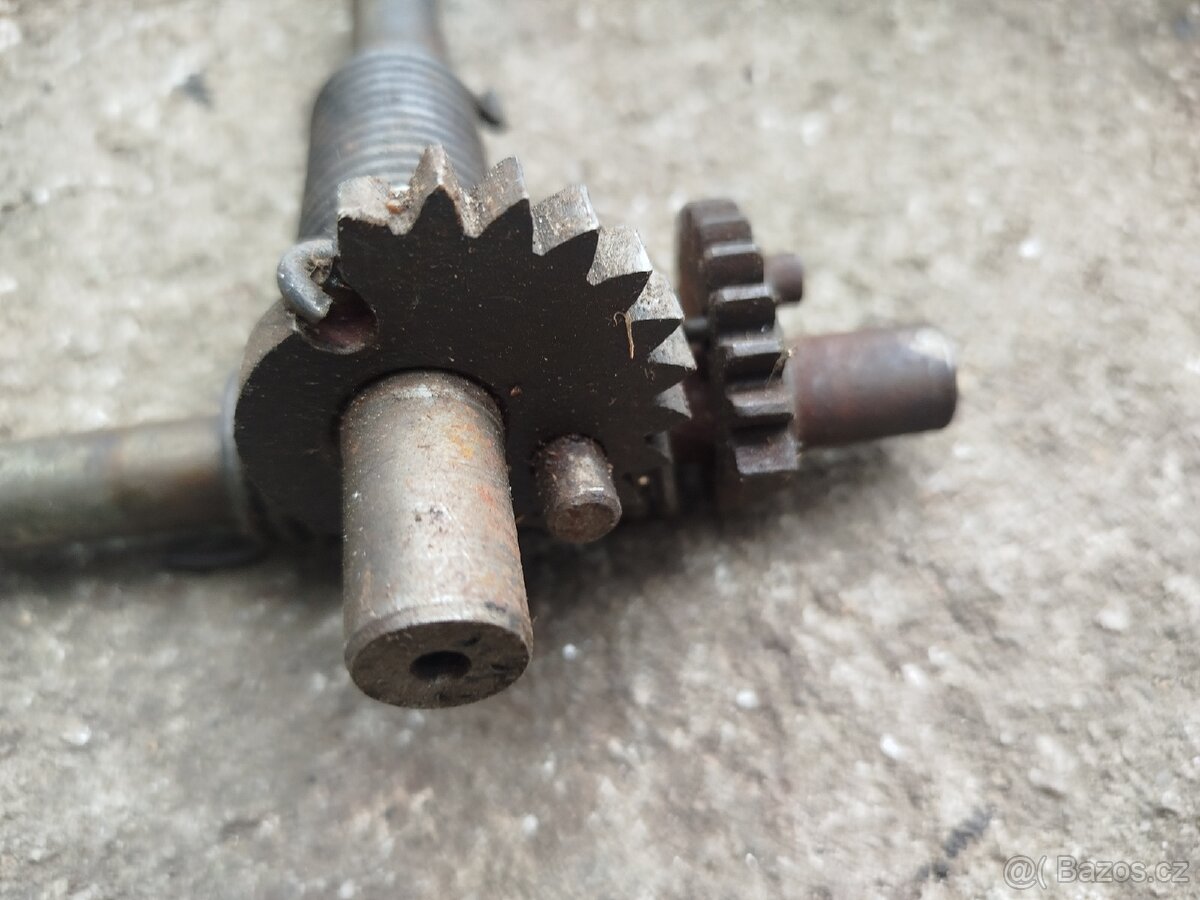 Startovací hřídel pionýr pařez mustang 2ks - 2