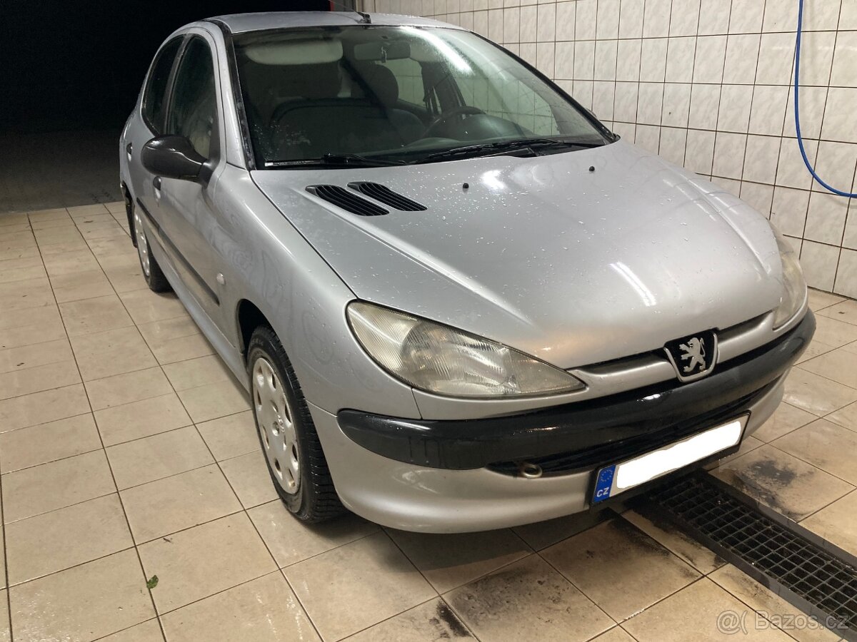 Peugeot 206 1.1i - 2