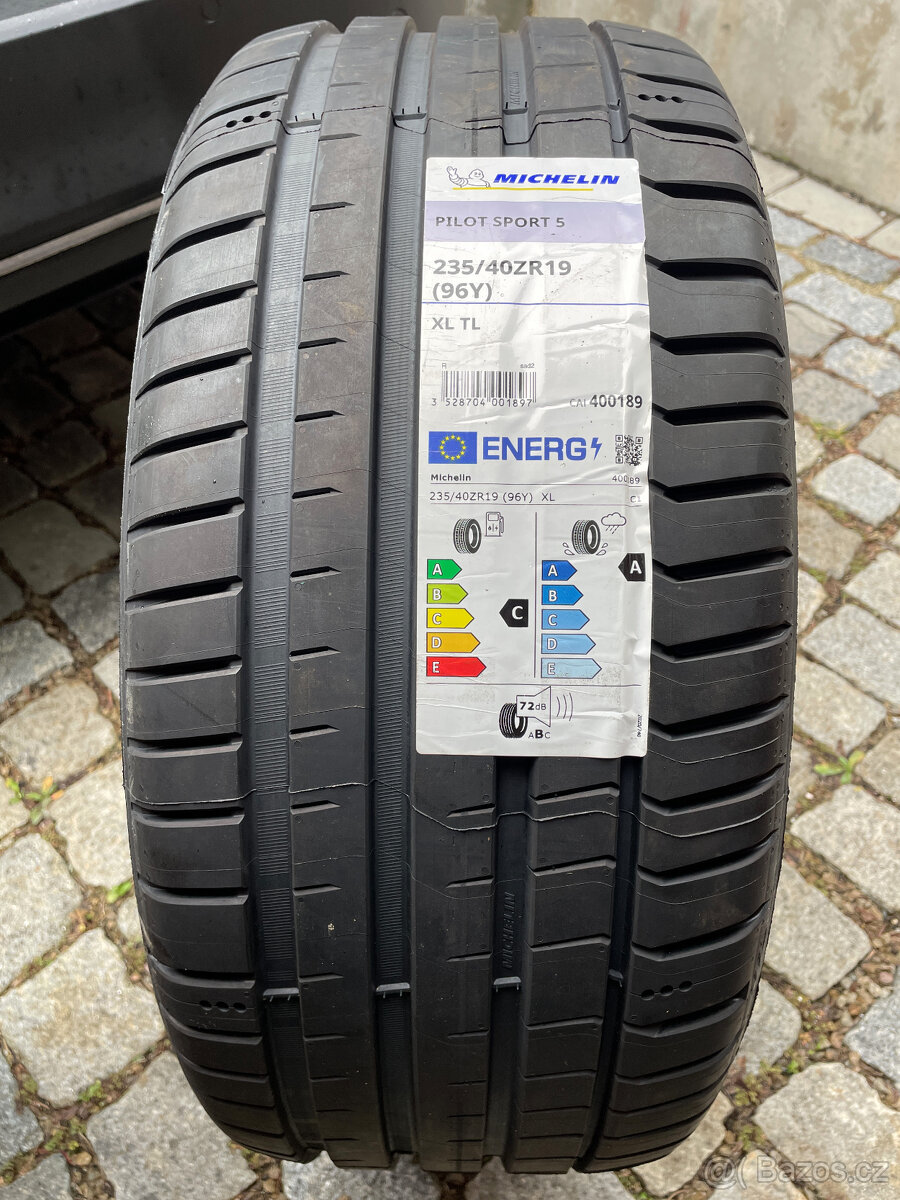 NOVÉ MICHELIN PILOT SPORT 5 235/40/19 96Y XL FR DOT2024 - 2
