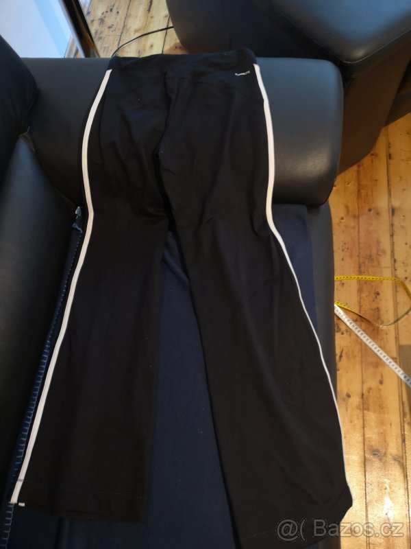 Dvoje dámské tepláky adydas vel S 36 - 2