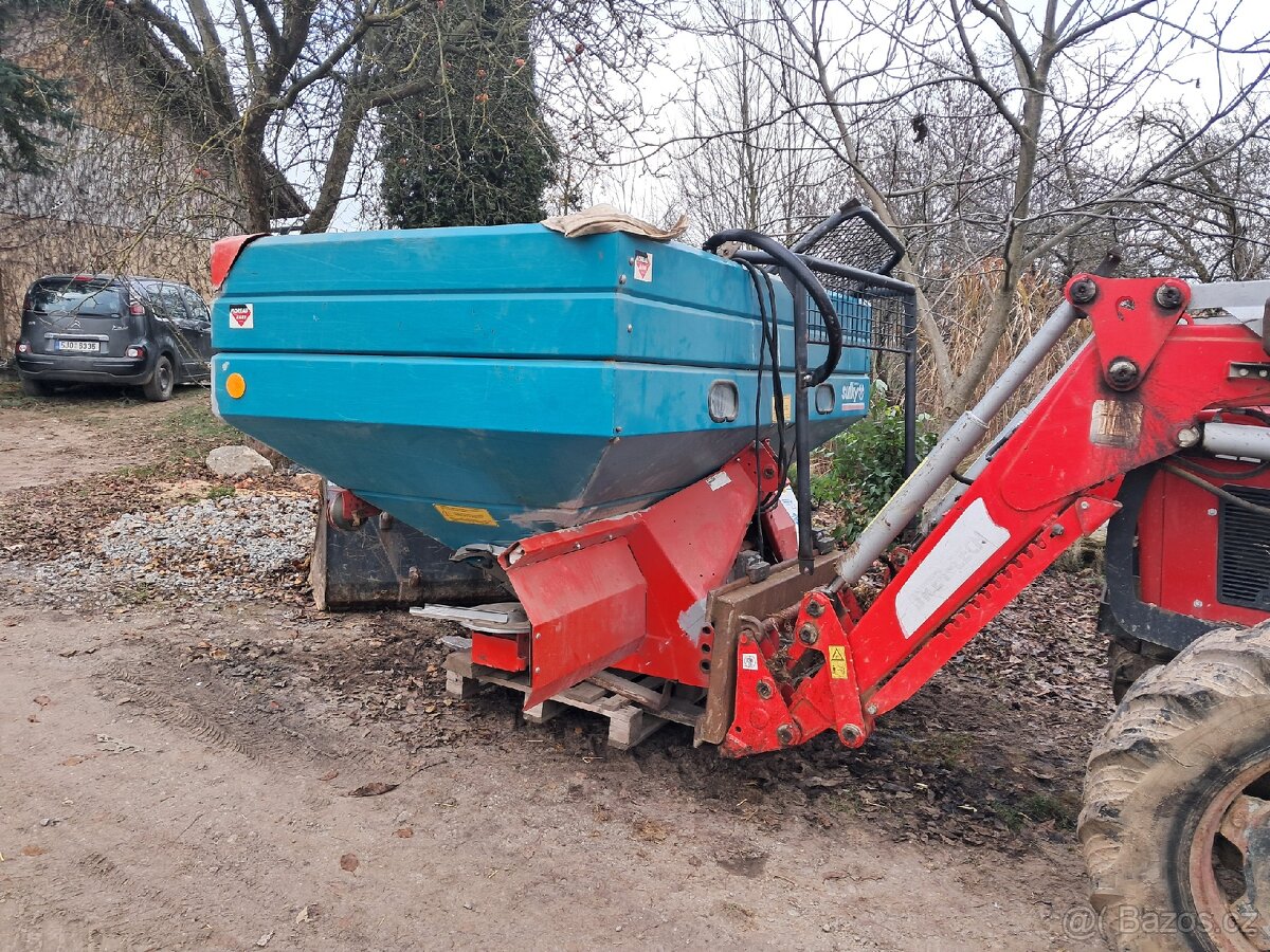 Prodam rozmetadlo průmyslových hnojiv - 2