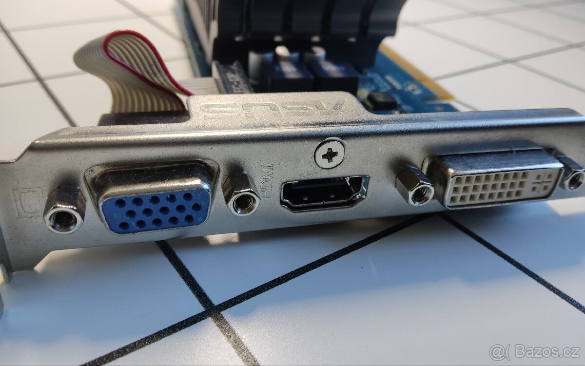 ASUS GeForce 210 graficka karta - 2