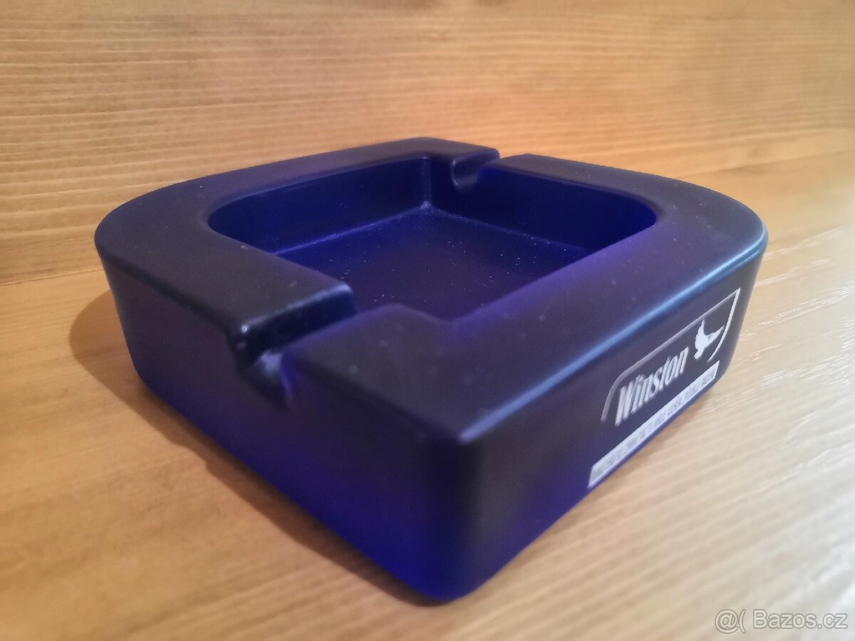 Skleněný popelník - 2