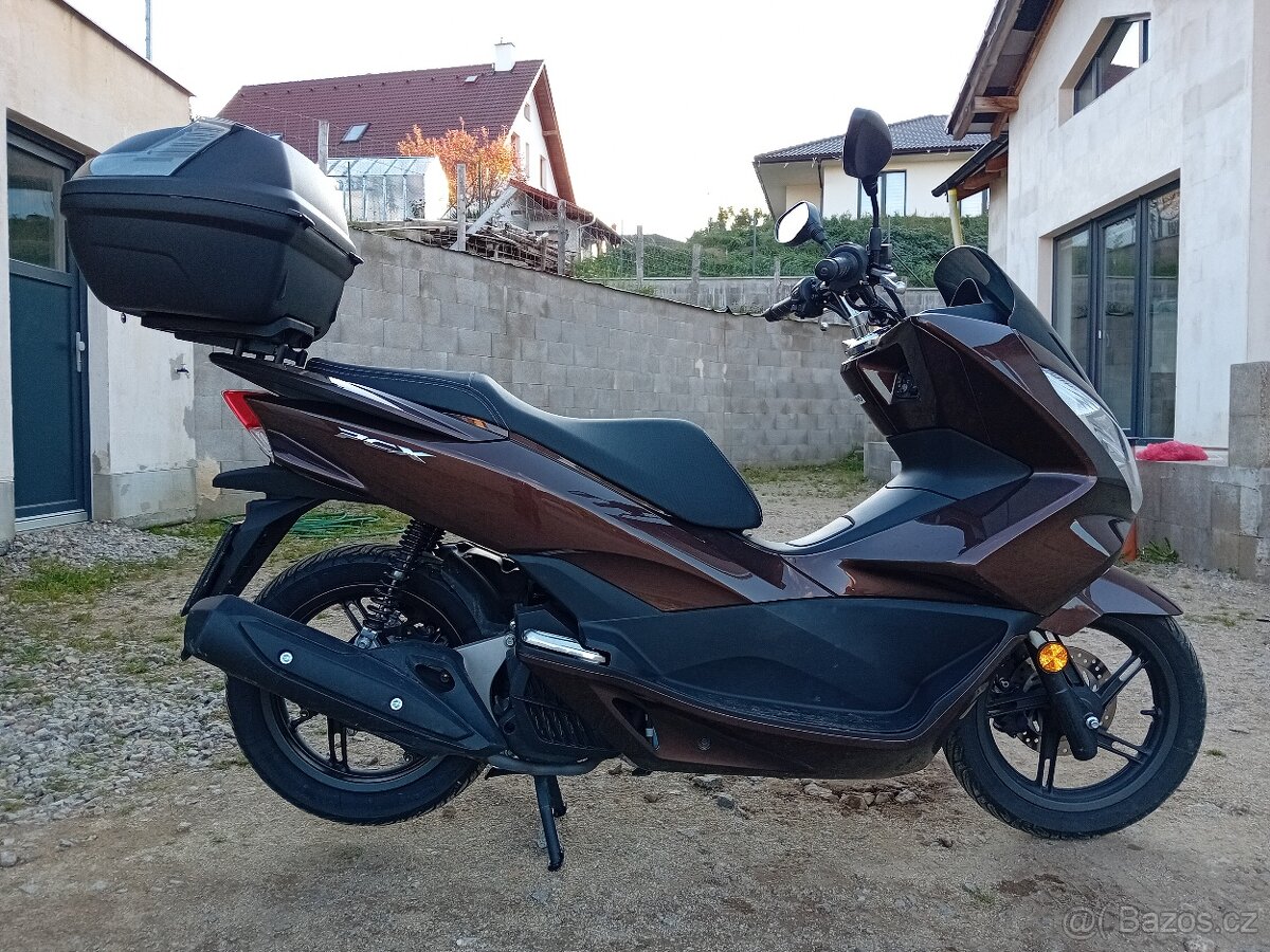 Honda Pcx 125, r. 2016 - 2