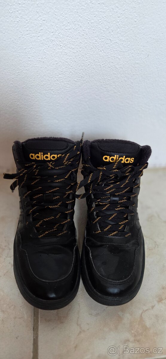Zateplené tenisky Adidas Hoops vel.38 - 2