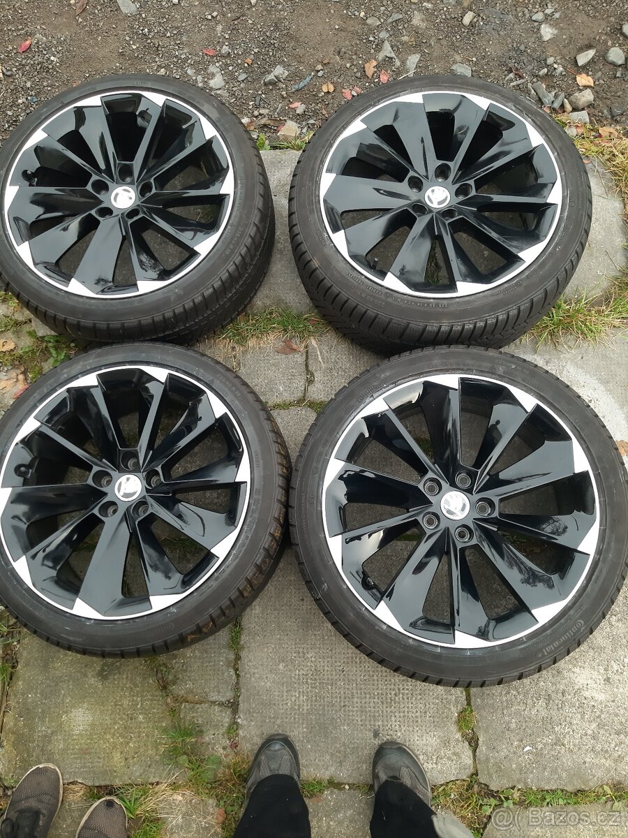Supernova zim Sada Alukol Superb III R19 235/40/19 Passat B8 - 2