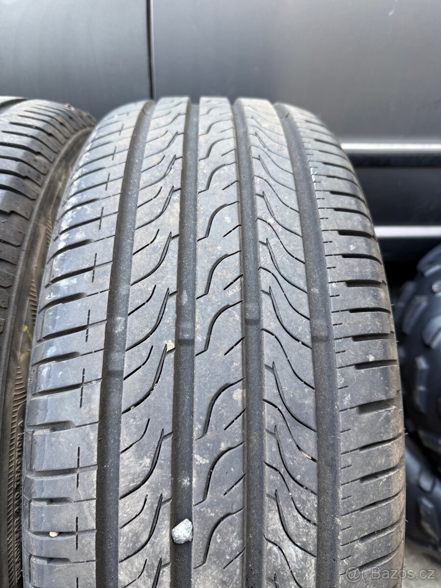 Pneu letní 235/55/19 101H - 2