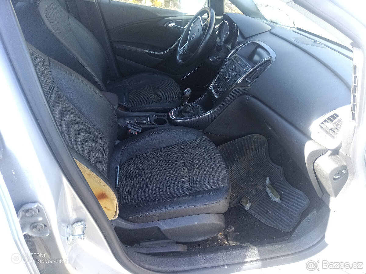 opel astra j 1.7 92 kw - 2