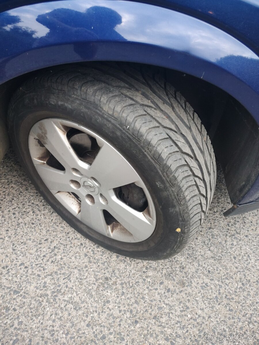 Vectra C 2,2 DTI r.v.2004 - 2