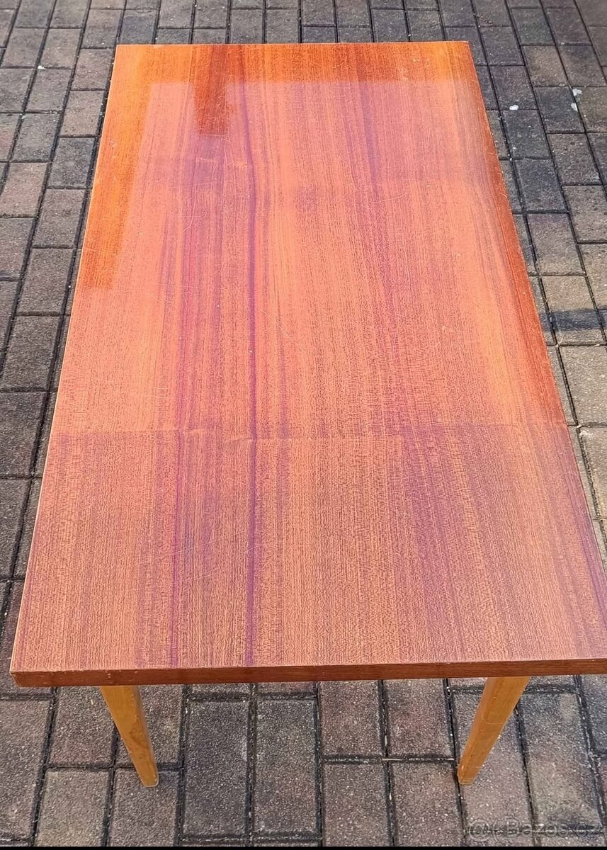 Konferenční stolek - 2