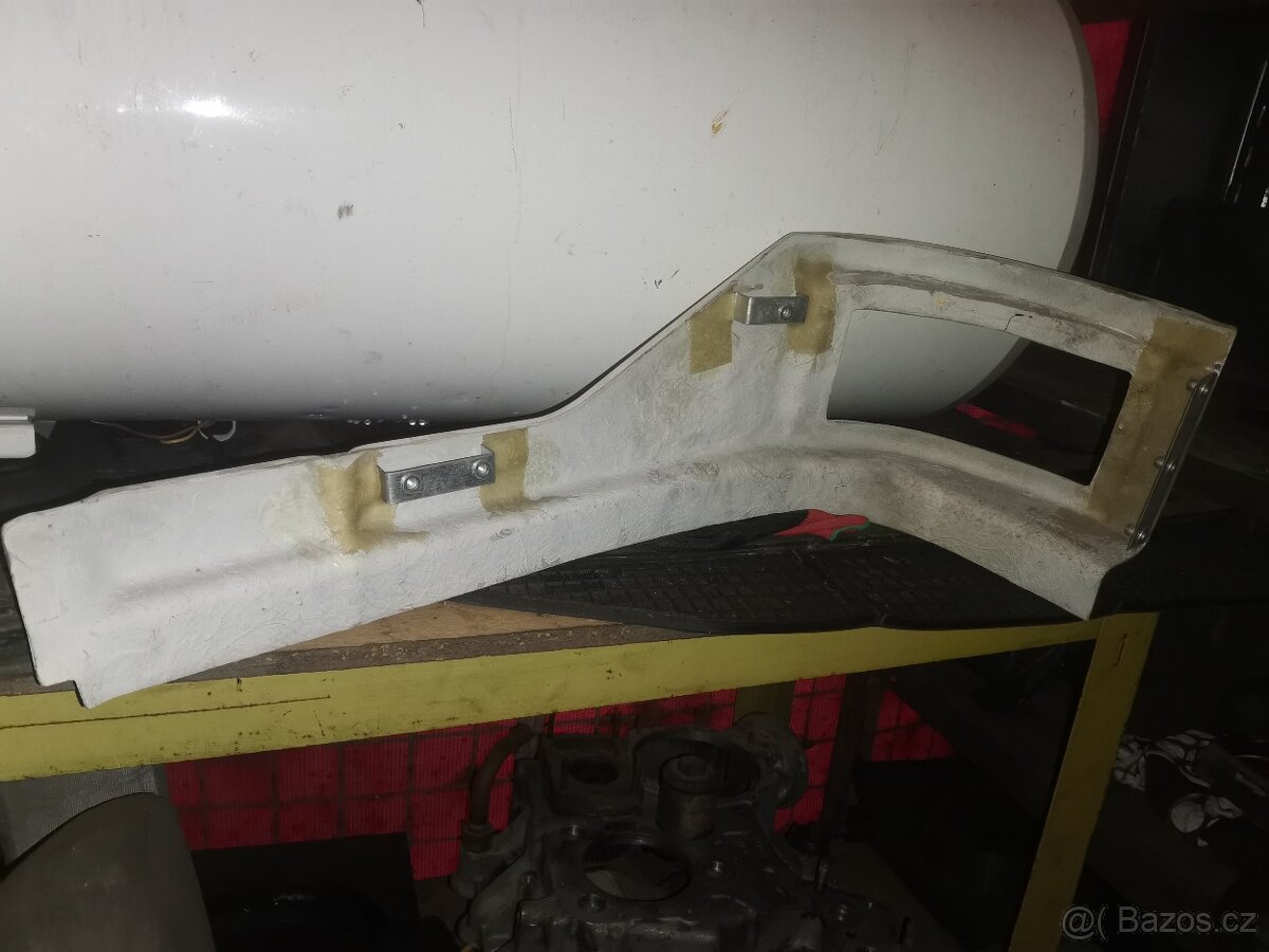 Díl blinkru Tatra 815 - 2