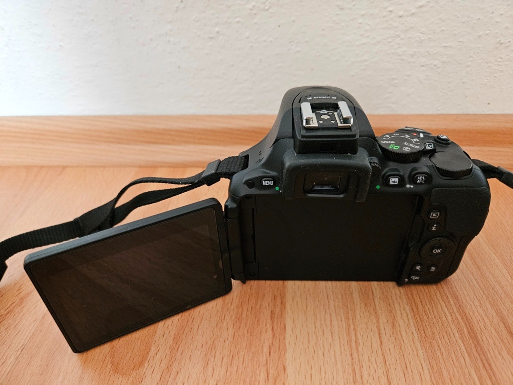 Nikon D5500 s příslušenstvím - 2