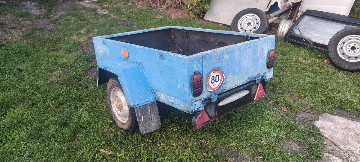 Prodám přívěsný vozík za auto - 2