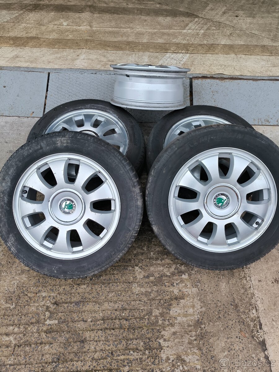 Alu kola 5x100 R16 Škoda,VW,Audi - 2