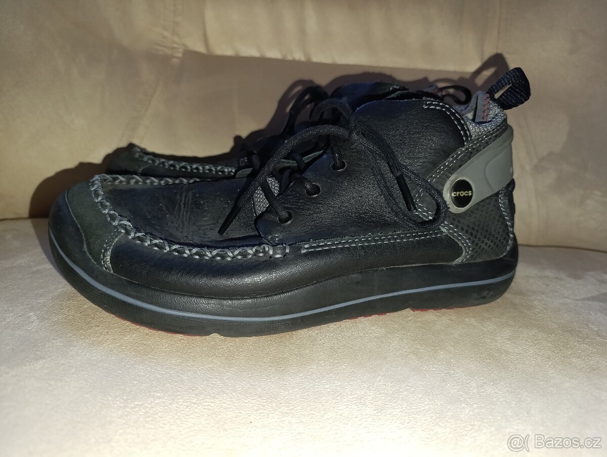 Pánské kožené kotníkové Crocs vel. 8 - 2