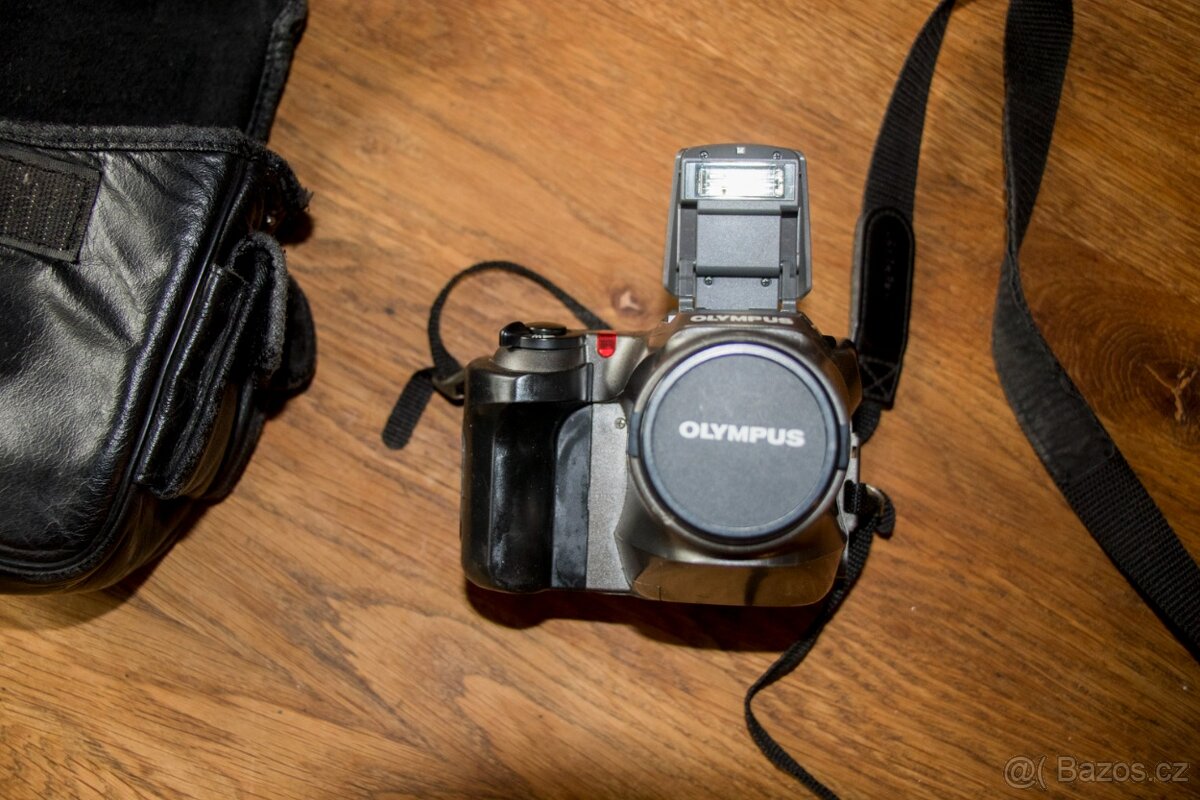 Olympus Camedia 1400-L - 2