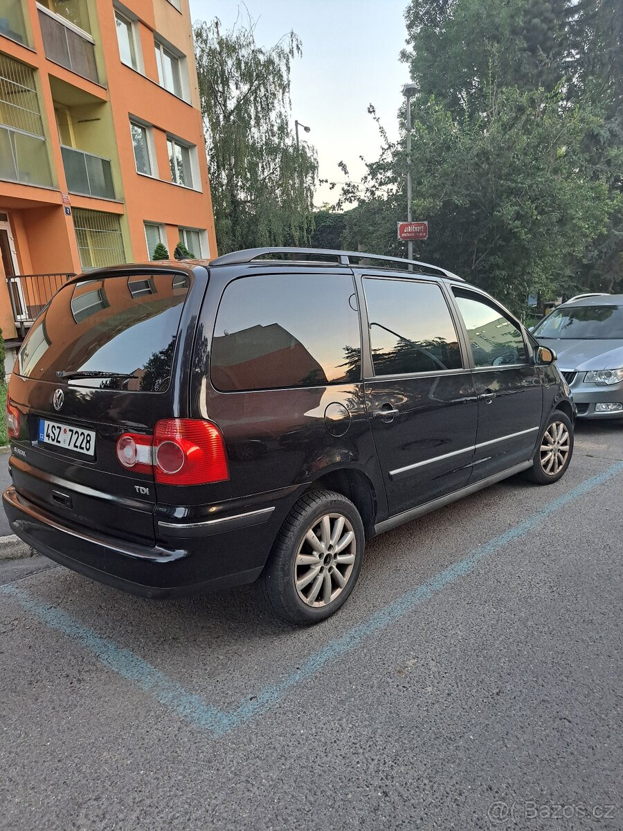Prodám Volkswagen Sharan 1,9d 2006rok - 2