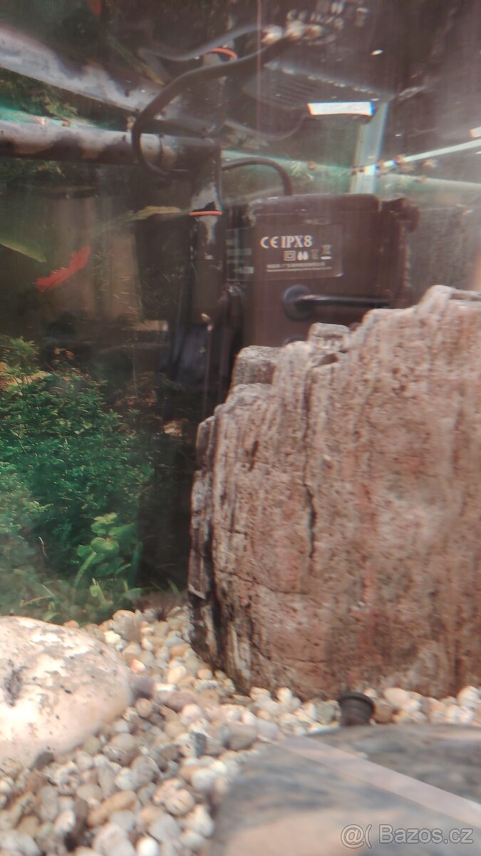 Prodám set akvarii - 2