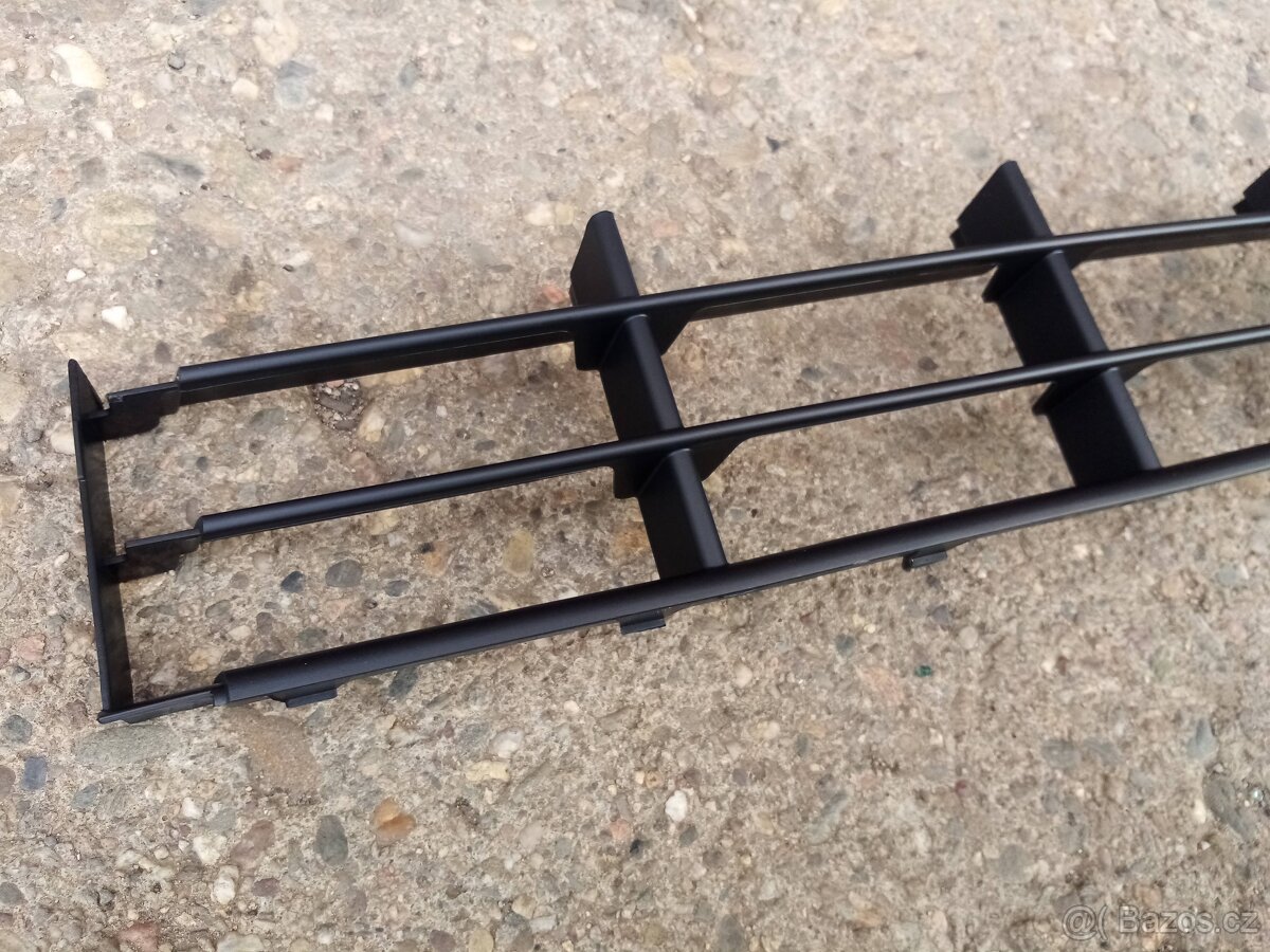 Škoda Fabia II / 2 - Nová přední mřížka nárazníku - 2