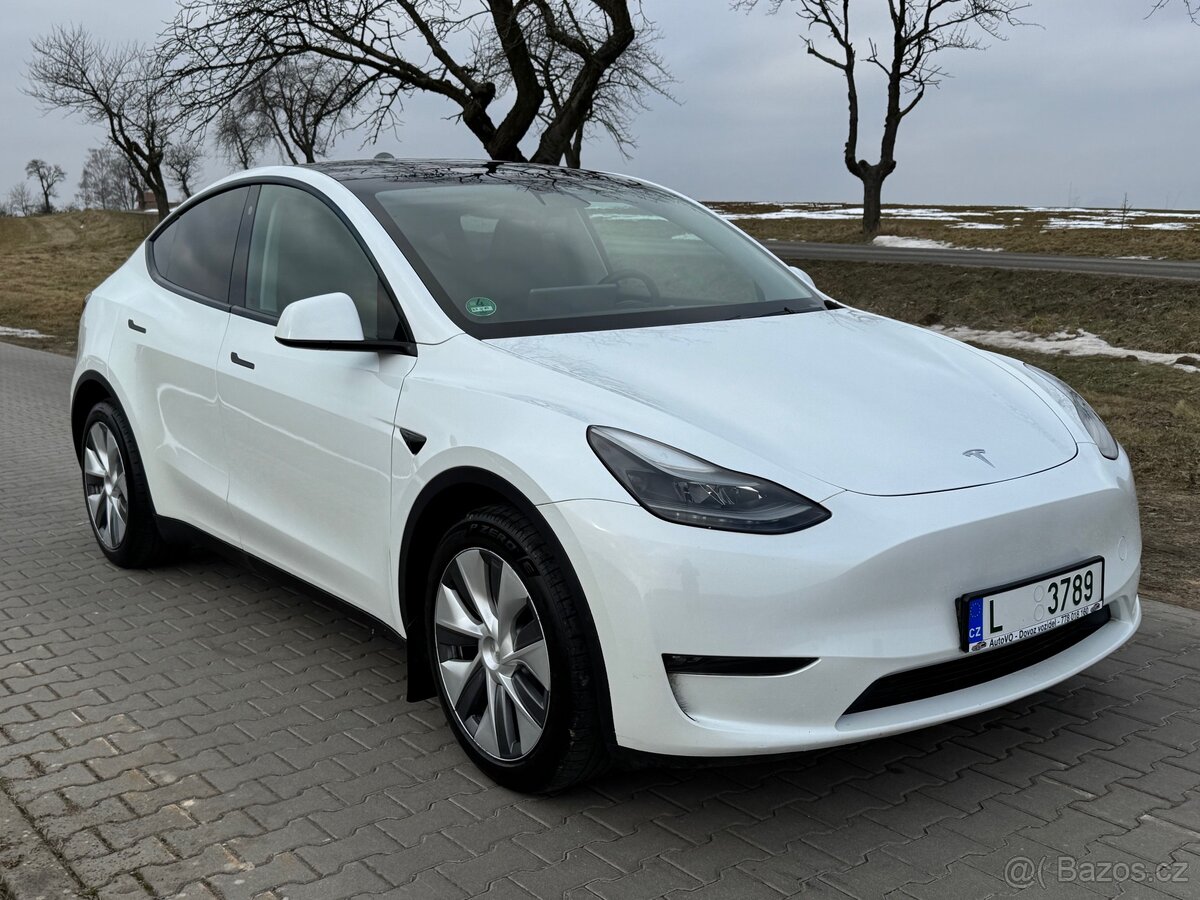 Tesla Y 2023 / Long Range AWD / 1.majitel / DPH / AMD RYZEN - 2