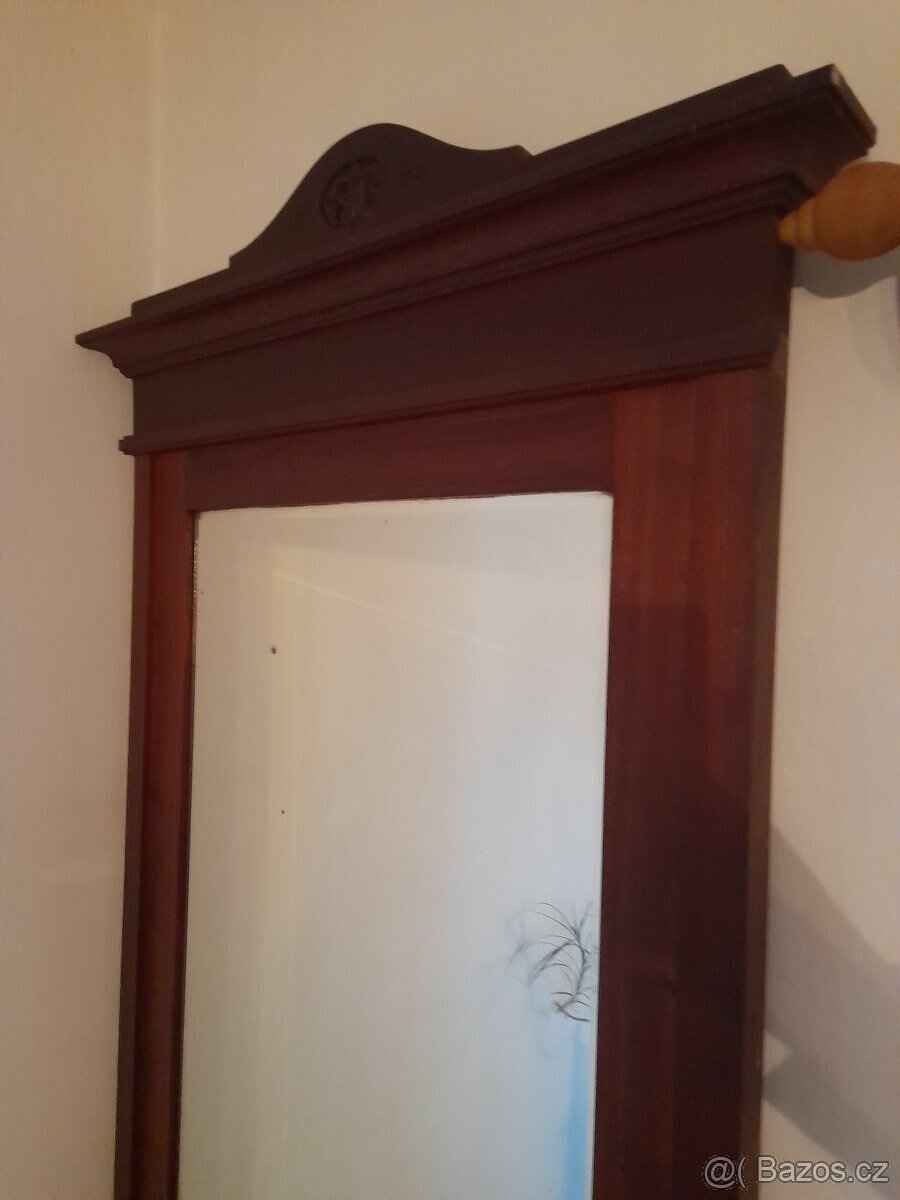 Starožitný zrcadlo - 2