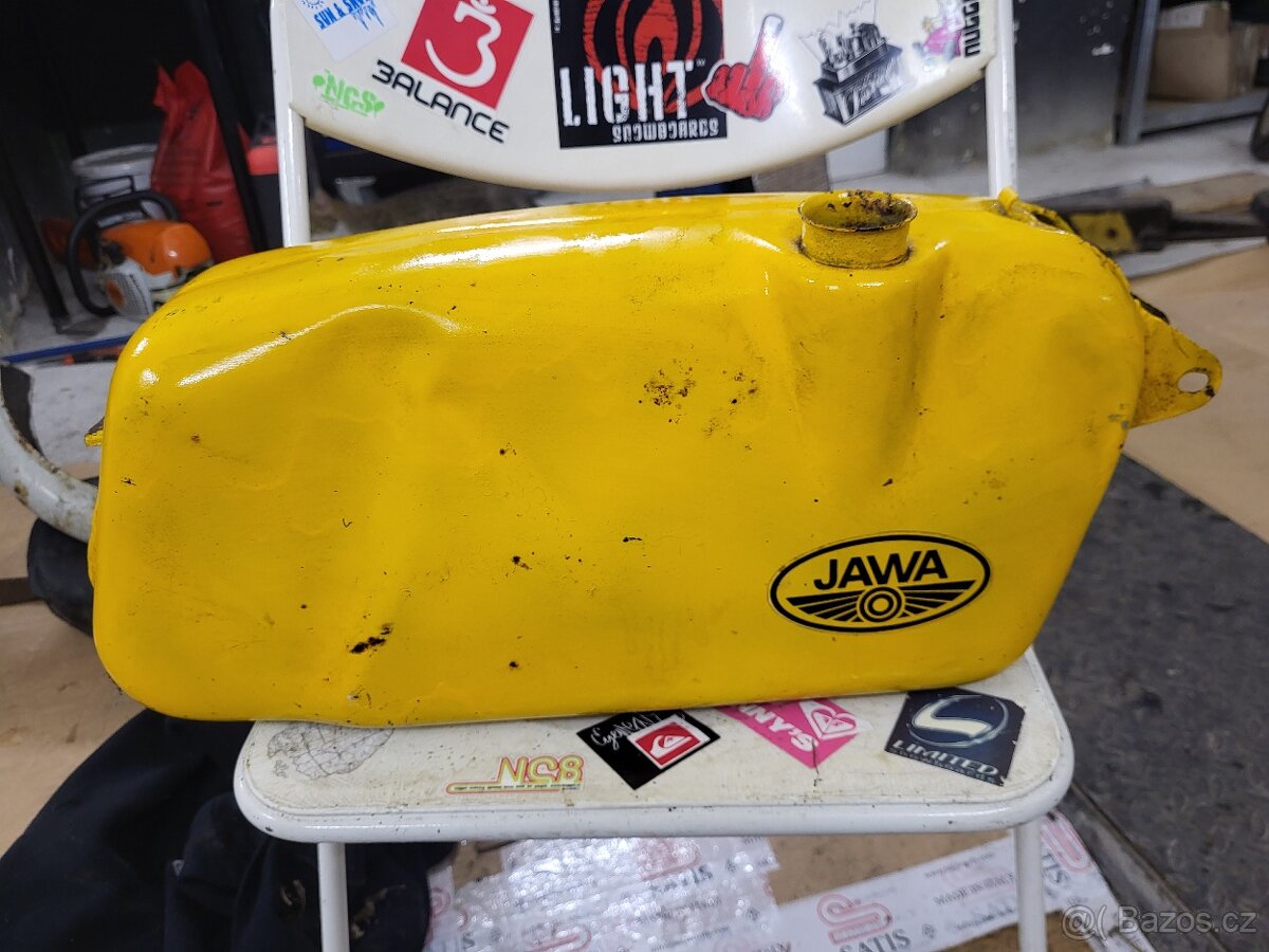 Prodám nádrž jawa 23 mustang - 2