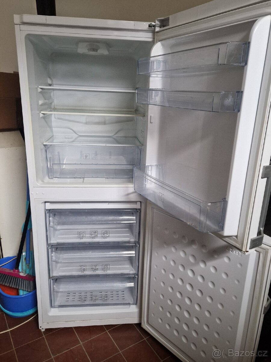 Lednice BEKO s mrazákem - 2