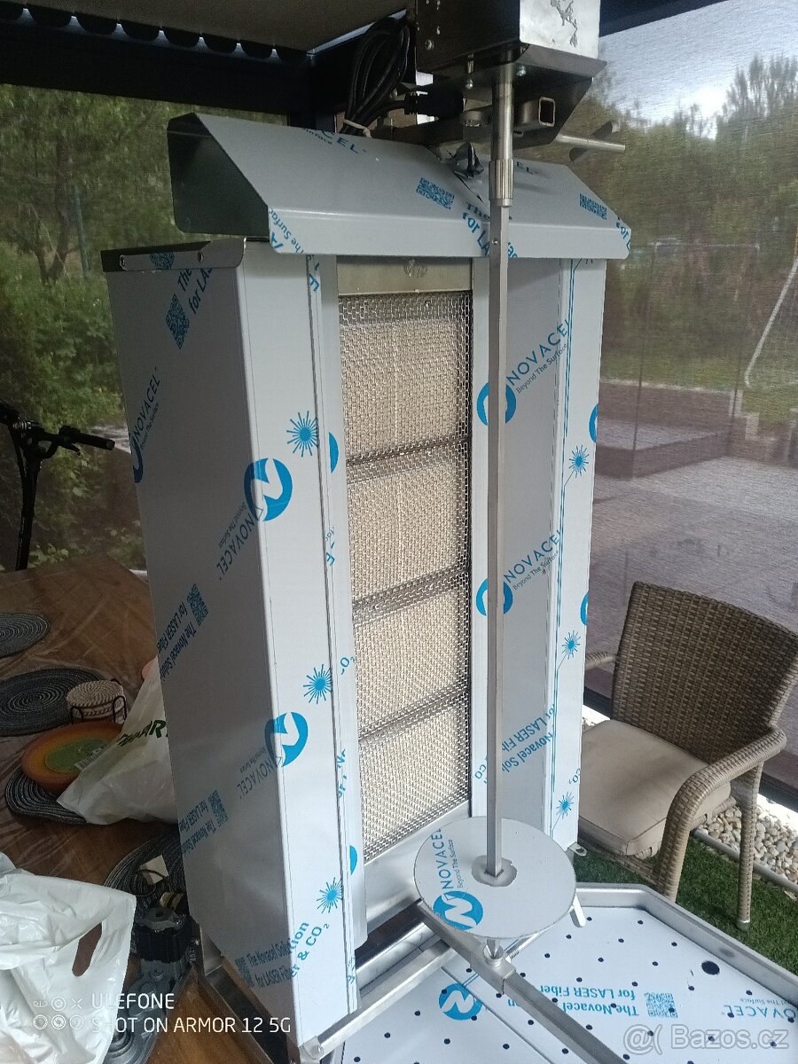 Plynový gril na kebab 4 hořákový - 2