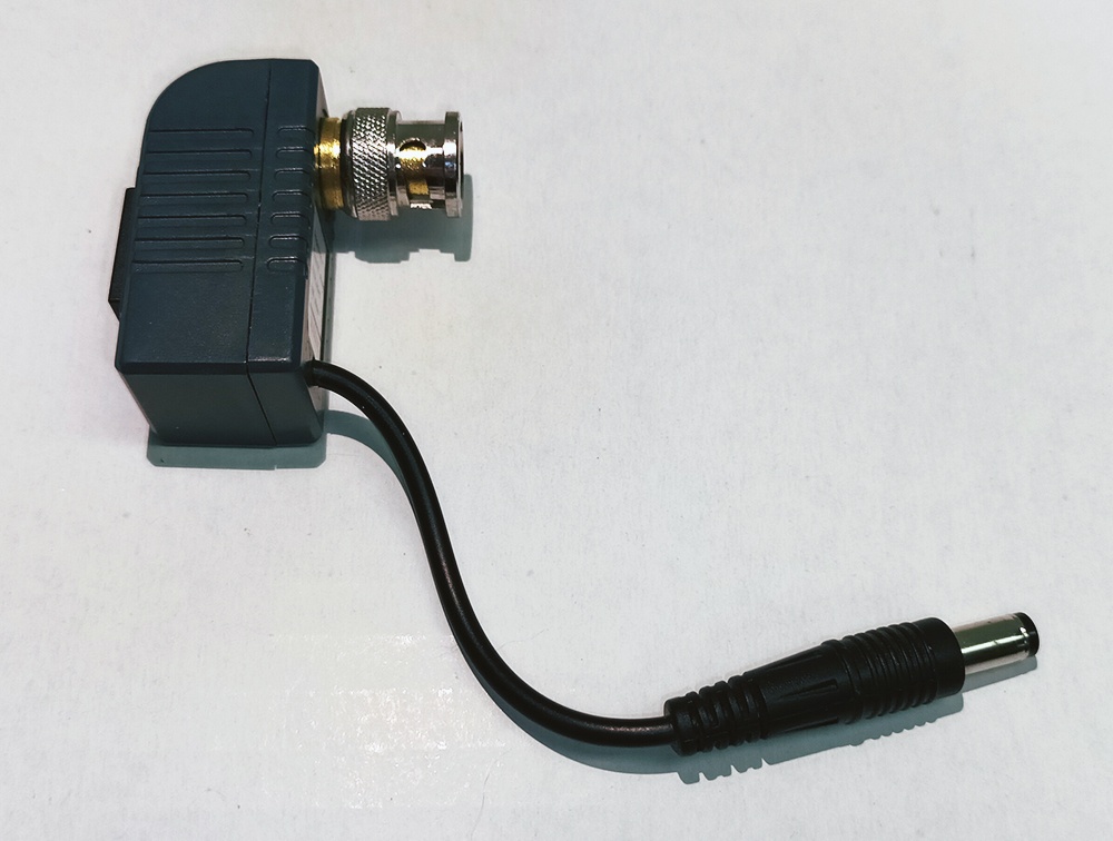 Extender pro CCTV, kabel Video/Power, přes UTP kabel - 2