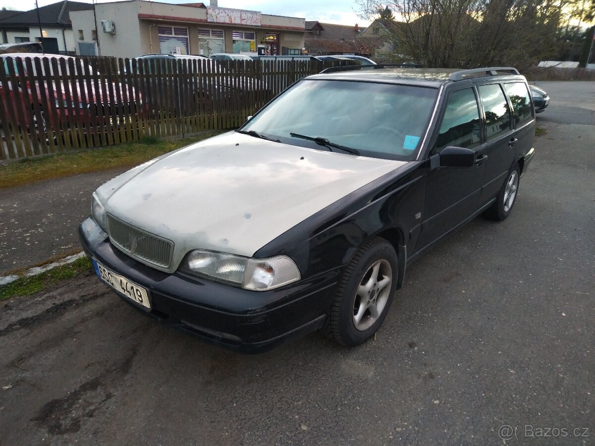 Volvo V70 - 2