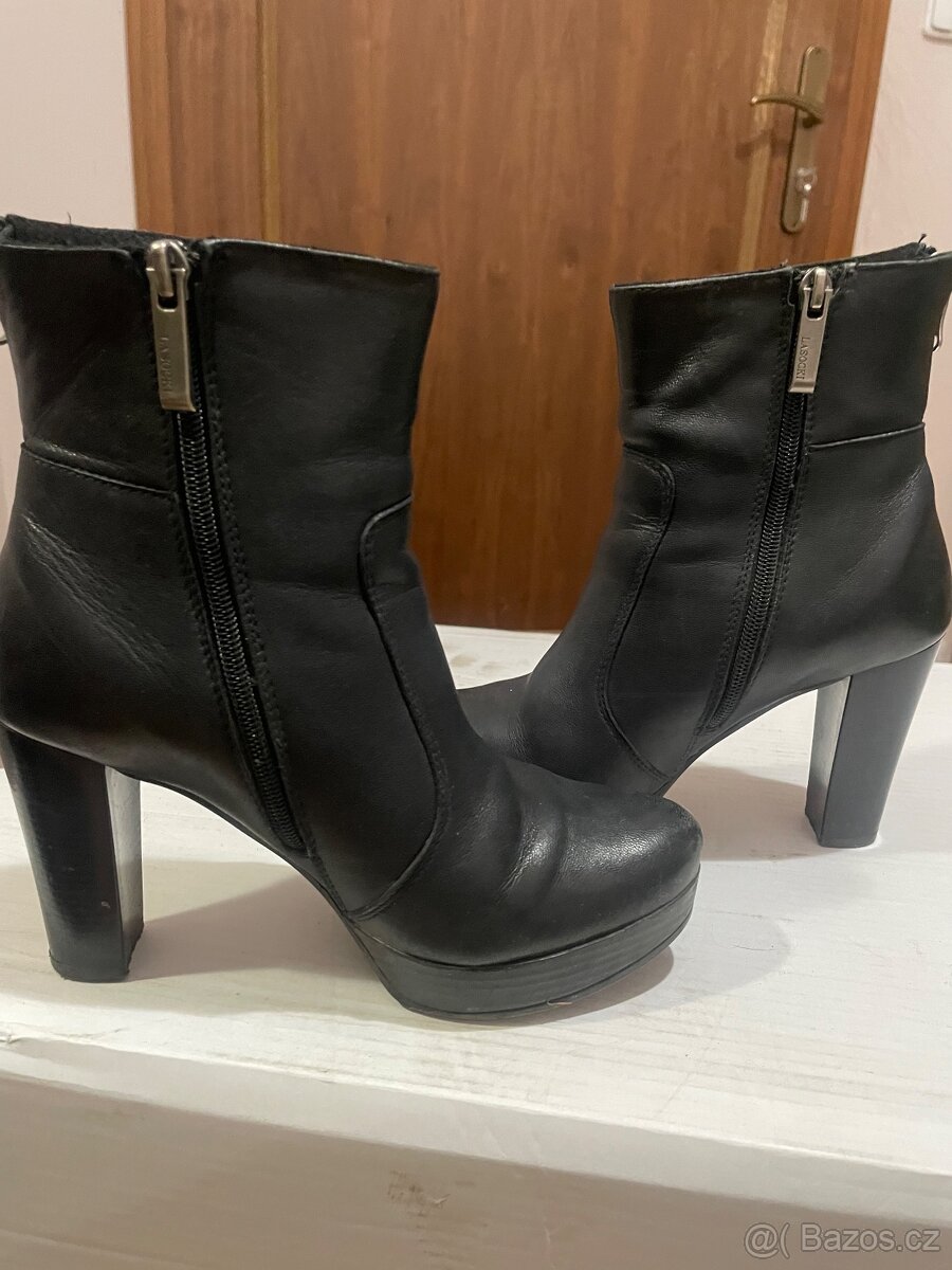 Kožené polokozačky,vel.36 - 2