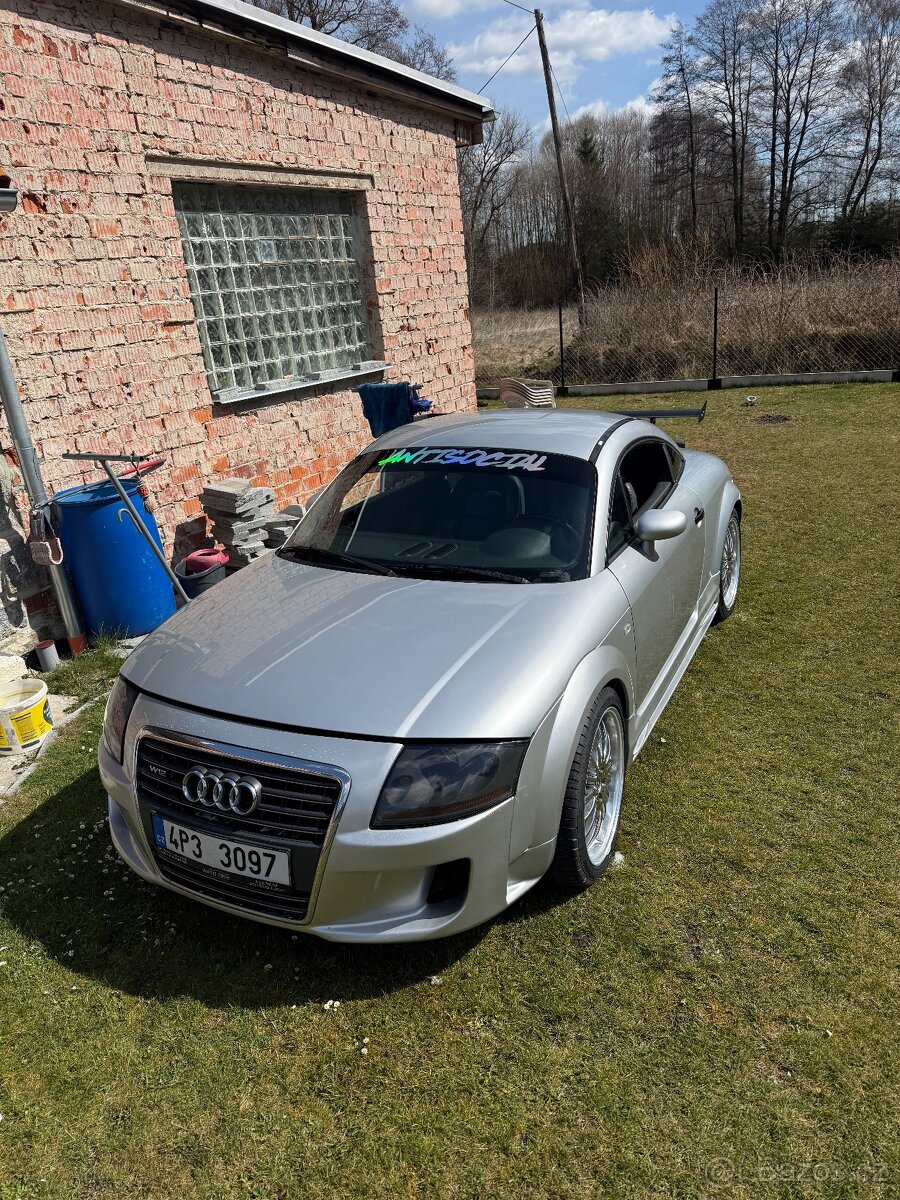 Audi tt (8N) - 2