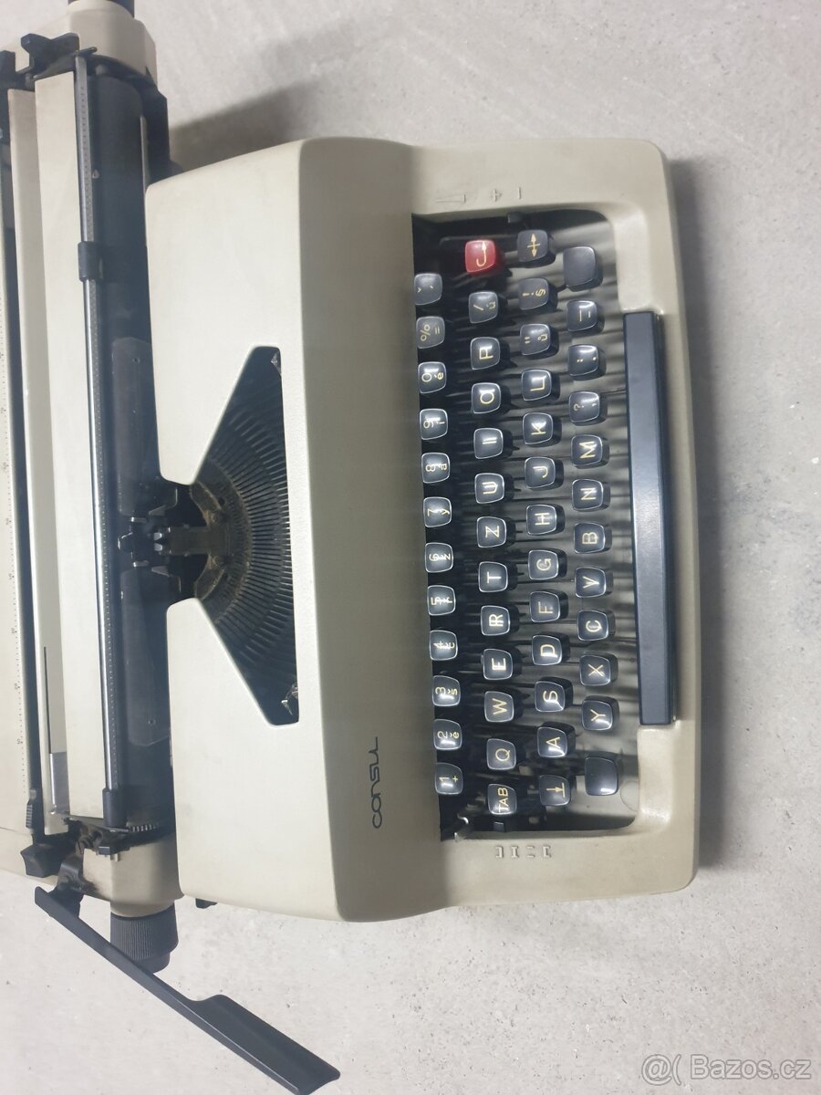 Prodám psací stroj - 2