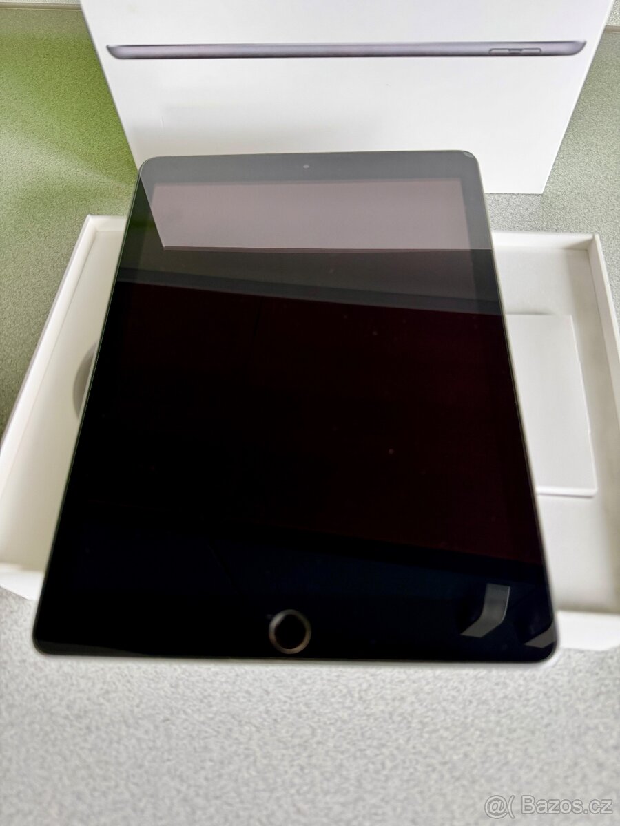 Ipad 6.generace 32gb - 2