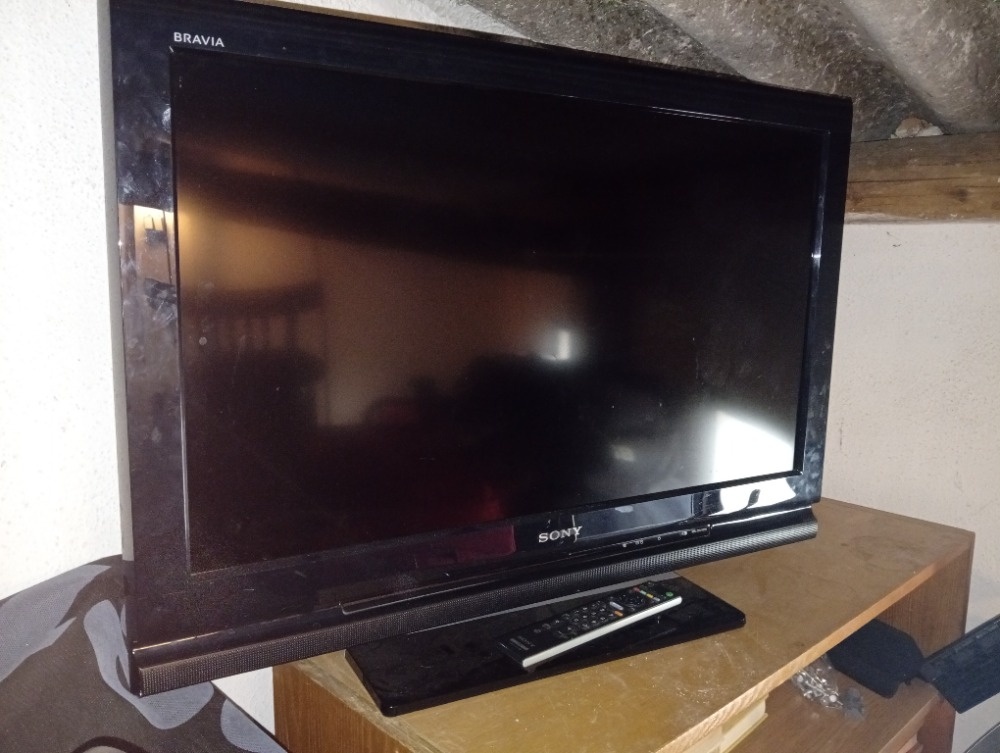 Sony Bravia 82cm - 2