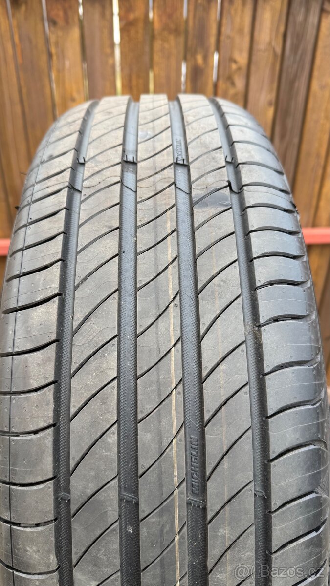 Michelin 215/65 R 17 NOVÉ - 2