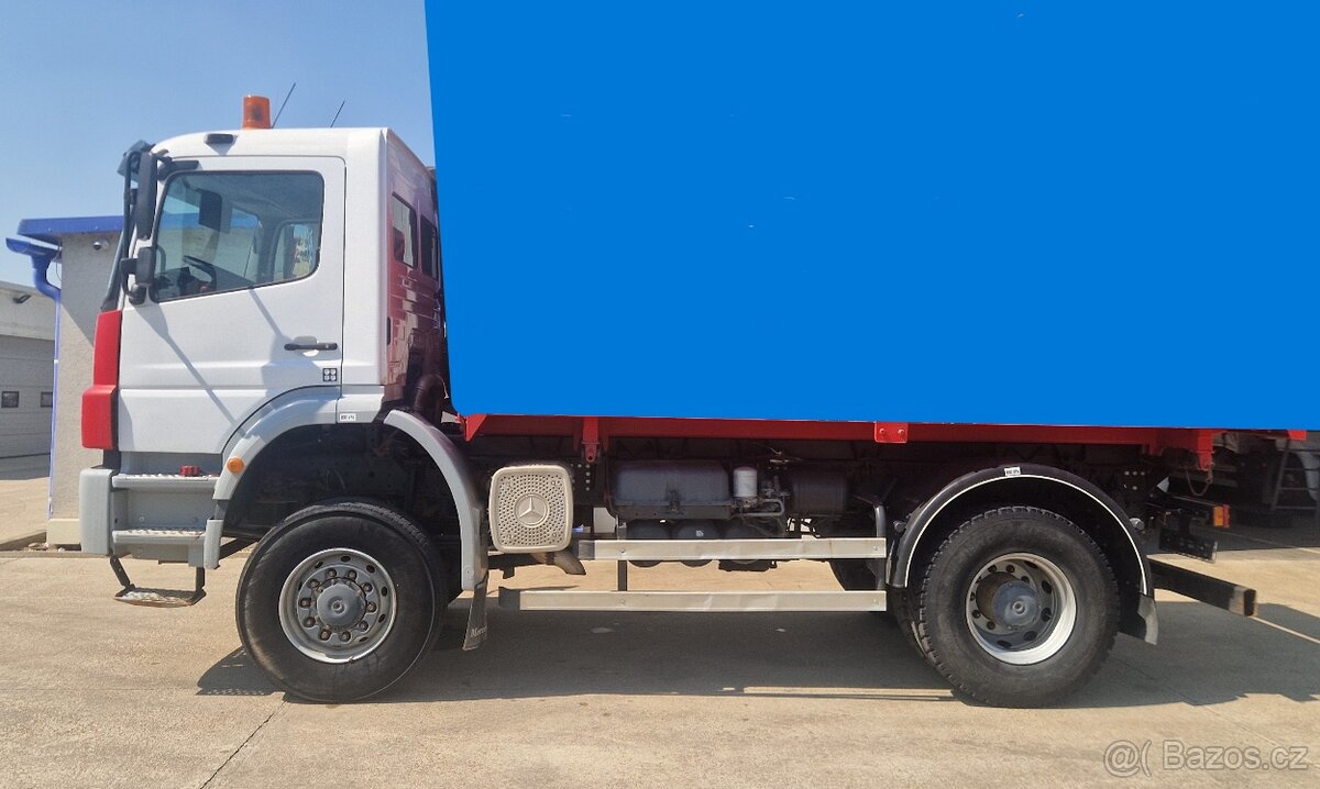 Vozidlá MB Axor 4x4 E3 a MB Axor 4x2 E4 s cisternou 8,3 m3 - 2