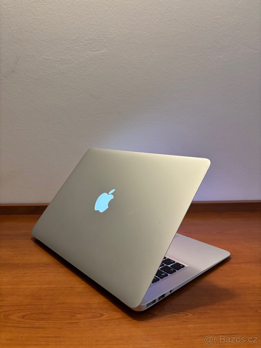 MacBook Air 13” (Mid 2013) – i5, 4GB RAM, 128GB SSD - 2