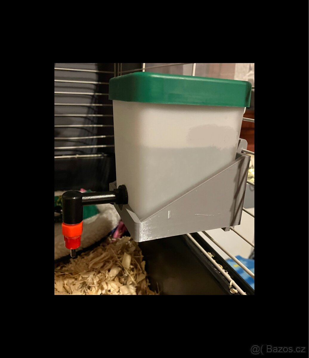 Držák napáječky pro králíky a jiné chlupáče - 2