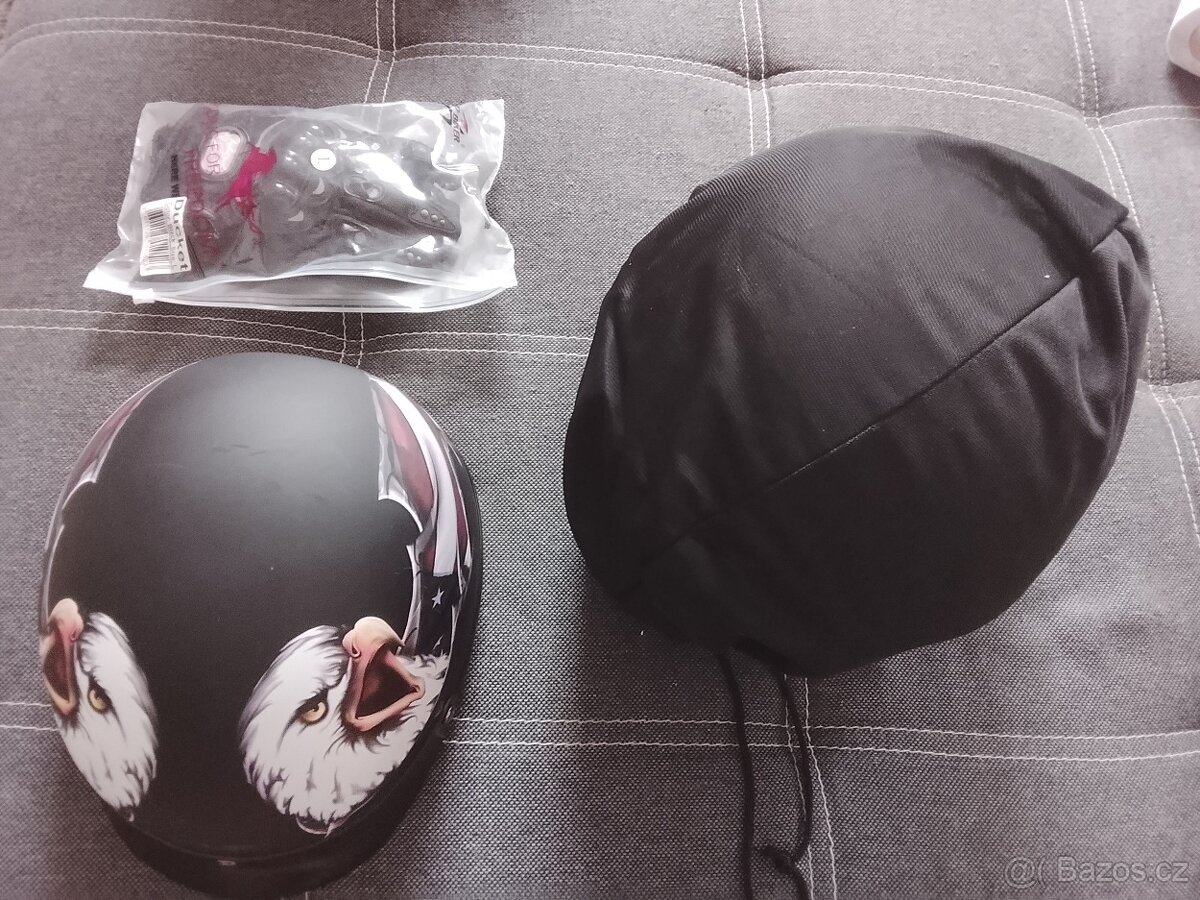 Prodám dvě úplně nové helmy a rukavice - 2
