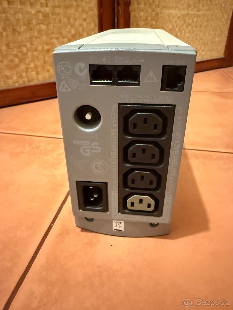 Záložní zdroj UPS APC Back-UPS CS 350I - 2