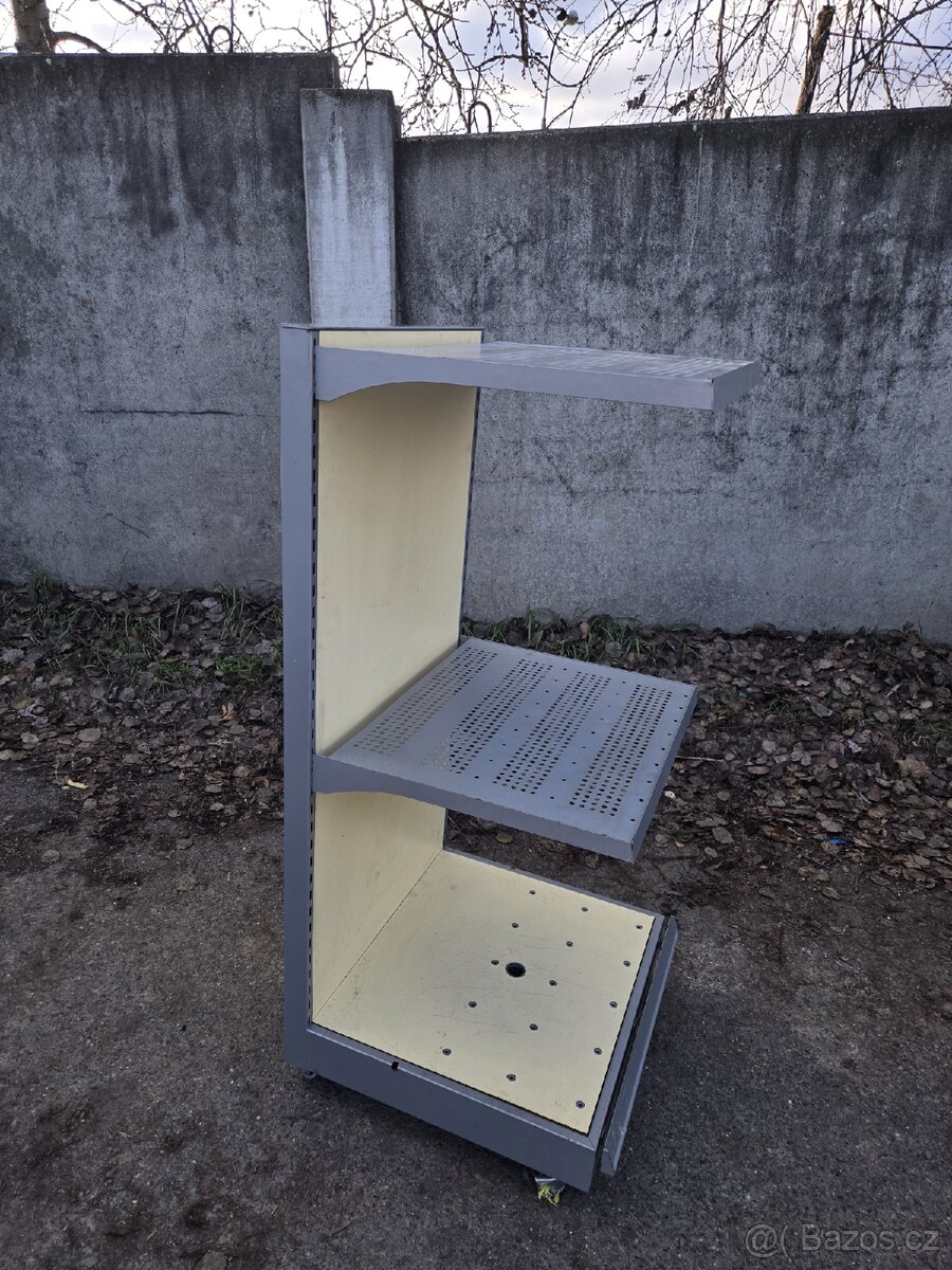 Bytelny regál na kolečkách levně - 2