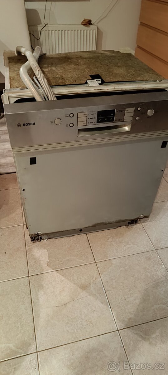 Myčka vestavná Bosch - 2