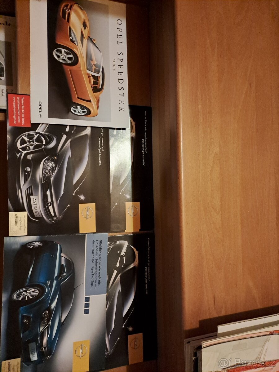 Prodám dobové prospekty Opel - 2