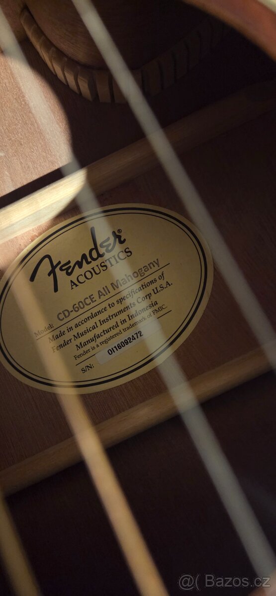 Fender CD-60CE All Mahogany electroacoustic guitar - 2