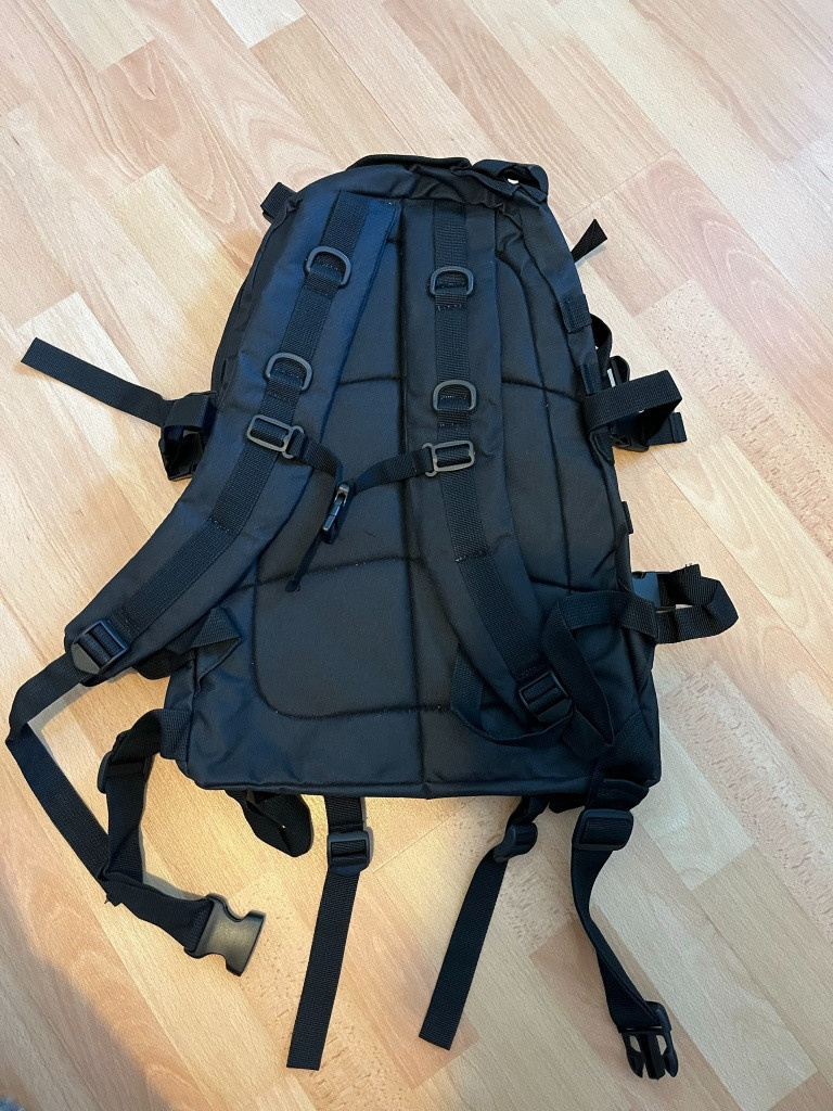 Batoh 40l - černý - 2