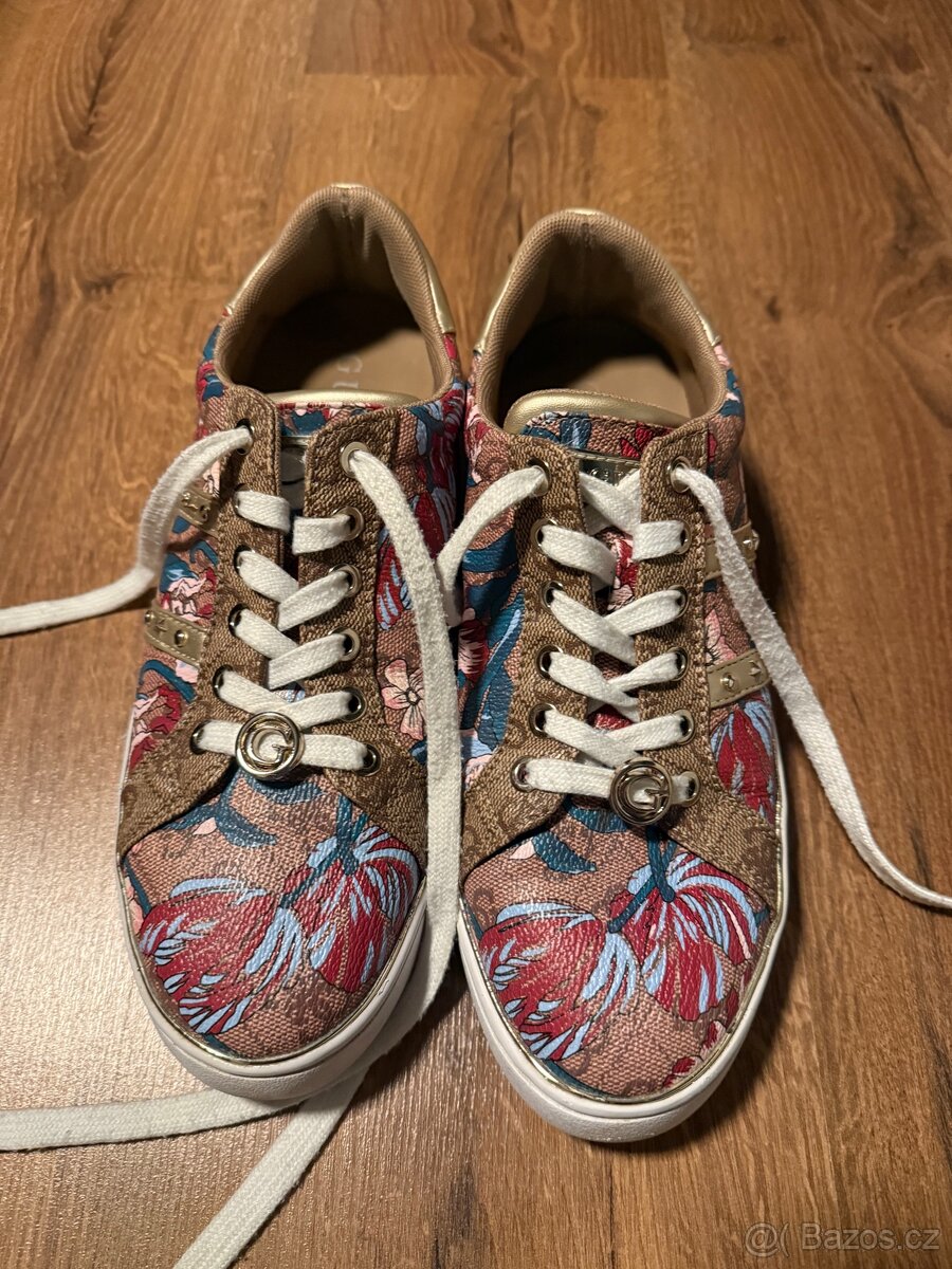 Dámké tenisky GUESS 39 - 2