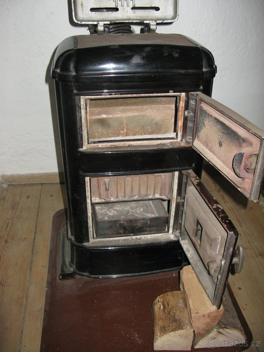 želetavská kamna Zeus starožitná - 2