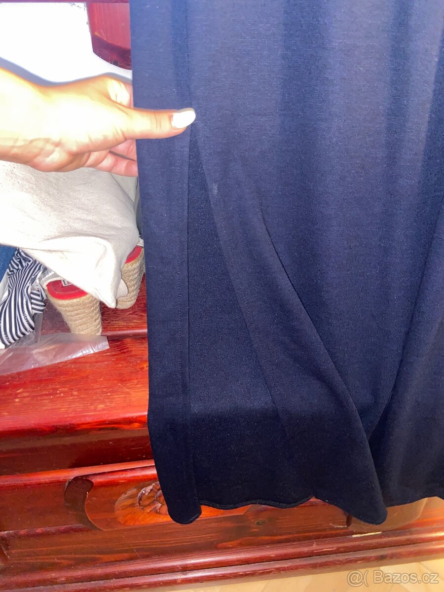 Modré úpletové dlouhé šaty - 2